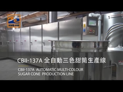 Üç renkli şeker koni